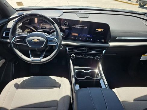 New 2026 Chevrolet Traverse LT w/ Enhanced Driving Package FWD image 8