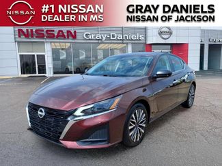 Used 2025 Nissan Altima 2.5 SV FWD video 3