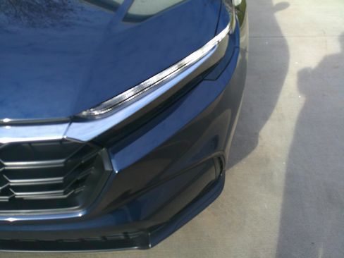 Used 2025 Honda CR-V LX image 7