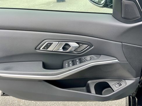 Used 2023 BMW 330i xDrive 330i xDrive w/ Driving Assistance Package image 12