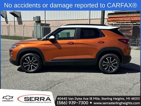 Certified 2023 Chevrolet TrailBlazer ACTIV w/ Sun and Liftgate Package AWD/4WD image 2