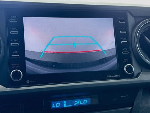 Used 2021 Toyota Tacoma TRD Off-Road w/ Technology Package image 10