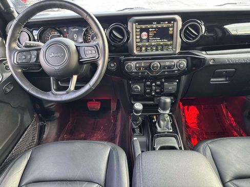 Used 2021 Jeep Wrangler Unlimited Sport image 29