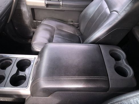 Used 2014 Ford F350 Lariat w/ Chrome Package image 17