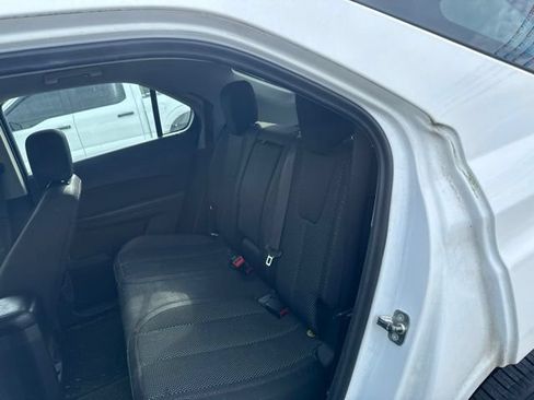 Used 2017 Chevrolet Equinox LS FWD image 8