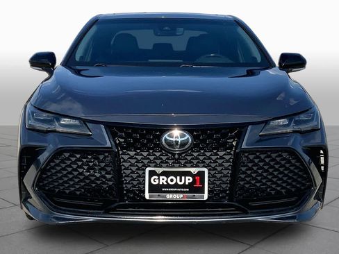 Used 2019 Toyota Avalon Touring w/ Advanced Safety Package FWD image 4