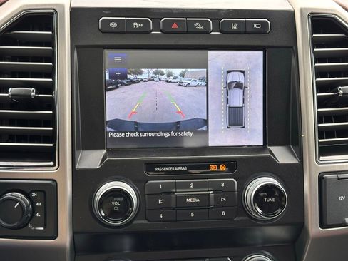 Used 2021 Ford F350 Platinum w/ Tremor Off-Road Package image 38