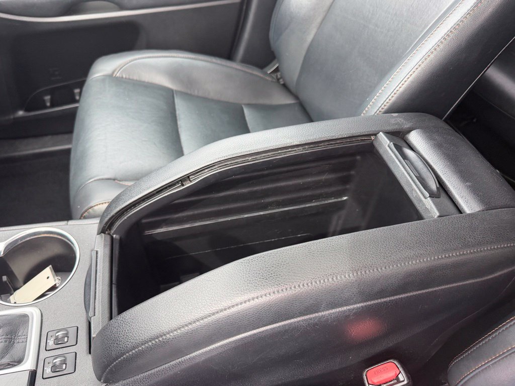 Used 2019 Toyota Highlander XLE FWD image 26