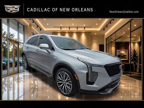 Used 2024 Cadillac XT4 Sport FWD image 11