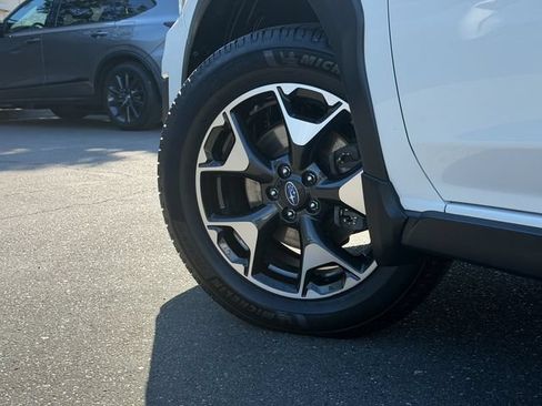 Used 2019 Subaru Crosstrek 2.0i Premium w/ Moonroof Package AWD/4WD image 11