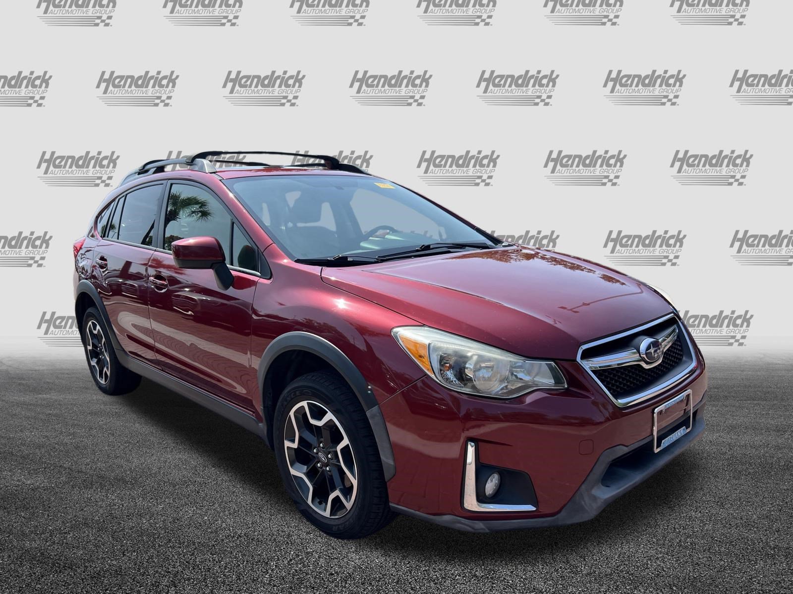 Used 2017 Subaru Crosstrek 2.0i Premium w/ Moonroof Package AWD/4WD image 2