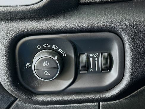 Used 2024 RAM 2500 Laramie image 17