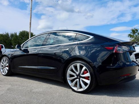 Used 2018 Tesla Model 3 Performance AWD/4WD image 2