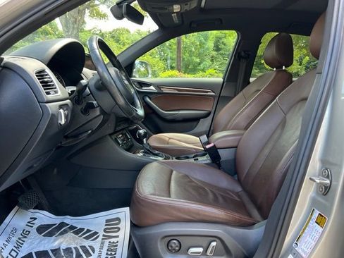 Used 2016 Audi Q3 2.0T Prestige w/ Prestige Package AWD/4WD image 11