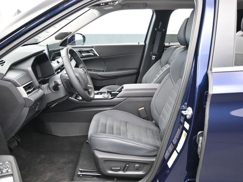 New 2026 Mitsubishi Outlander SE image 46