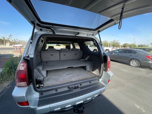 Used 2004 Toyota 4Runner SR5 AWD/4WD image 20