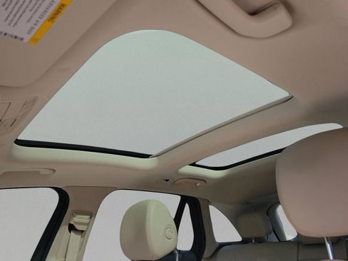 Certified 2022 Mercedes-Benz GLC 300 image 34