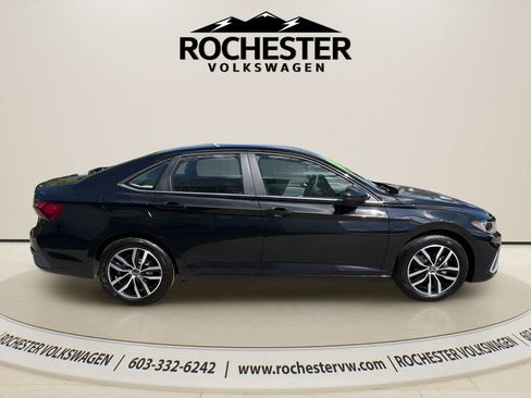 Used 2026 Volkswagen Jetta SE FWD image 7