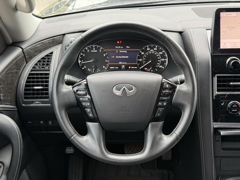 Used 2023 INFINITI QX80 Luxe w/ All-Season Package RWD image 16