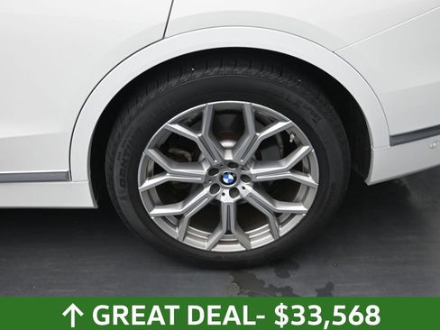 Used 2022 BMW X7 xDrive40i w/ Executive Package image 14