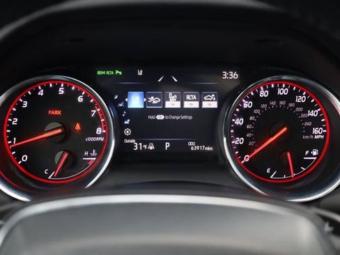 Used 2020 Toyota Camry XSE image 18