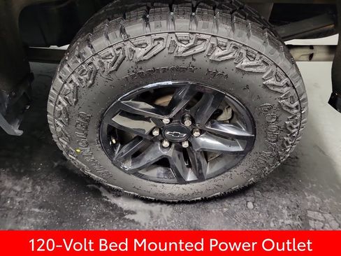 Used 2022 Chevrolet Silverado 1500 LT Trail Boss w/ LT Trail Boss Premium Package AWD/4WD image 12