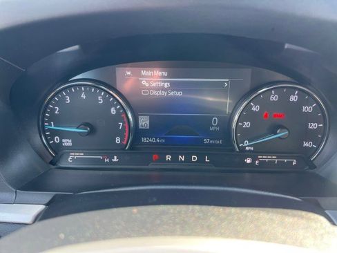 Certified 2022 Ford Explorer XLT w/ Equipment Group 202A image 18