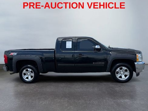 Used 2013 Chevrolet Silverado 1500 LT AWD/4WD image 2
