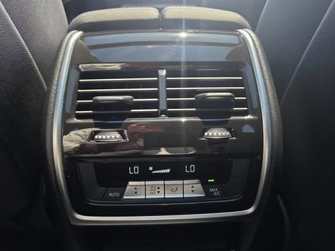 Used 2022 BMW X5 xDrive40i AWD/4WD image 21