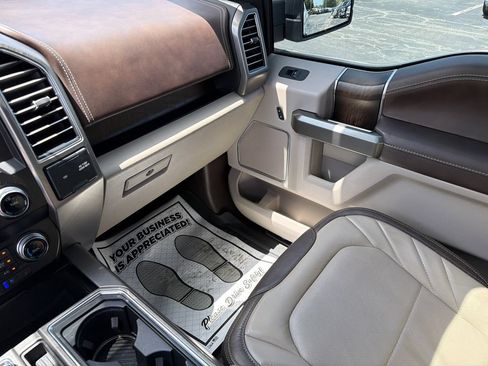 Used 2019 Ford F150 Limited AWD/4WD image 36