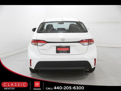 Certified 2025 Toyota Corolla LE FWD image 18