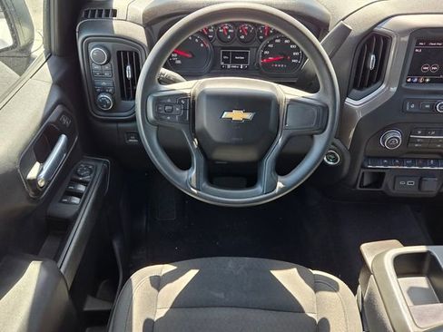 Used 2022 Chevrolet Silverado 1500 Custom image 6