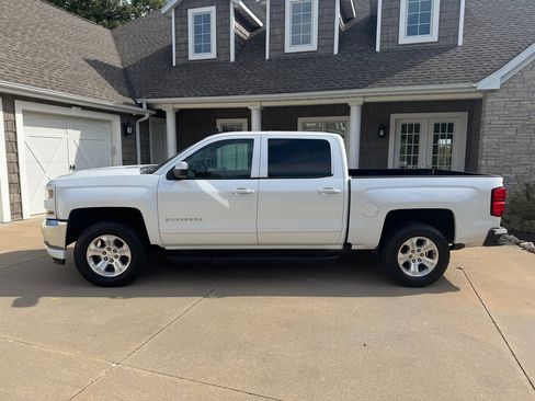 Used 2018 Chevrolet Silverado 1500 LT w/ All Star Edition image 3