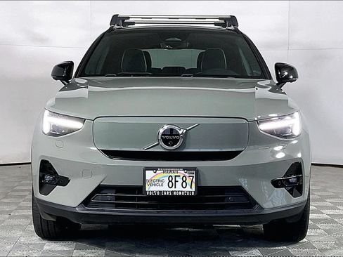 Used 2023 Volvo XC40 Recharge Ultimate AWD/4WD image 2