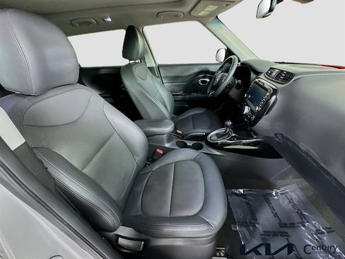 Used 2016 Kia Soul ! w/ Premium Package FWD image 27