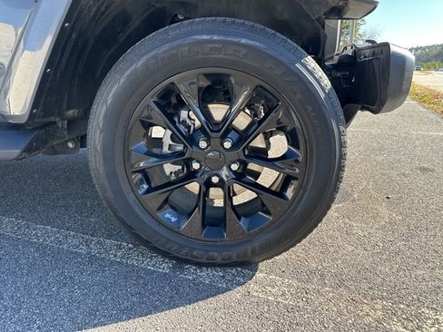 Used 2021 Jeep Wrangler Unlimited Sahara w/ Cold Weather Group image 8