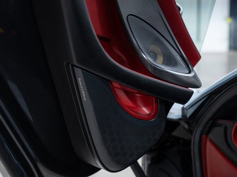 Used 2016 McLaren 570S Coupe image 24