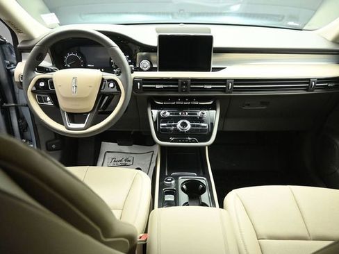 Certified 2022 Lincoln Corsair AWD w/ Equipment Group 101A image 21