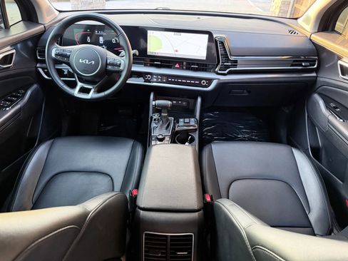 Used 2024 Kia Sportage EX FWD image 12