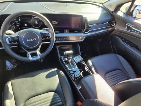 Used 2024 Kia Sportage SX image 7