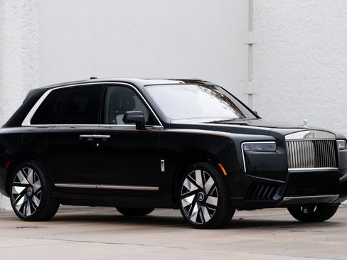 Used 2026 Rolls-Royce Cullinan image 5
