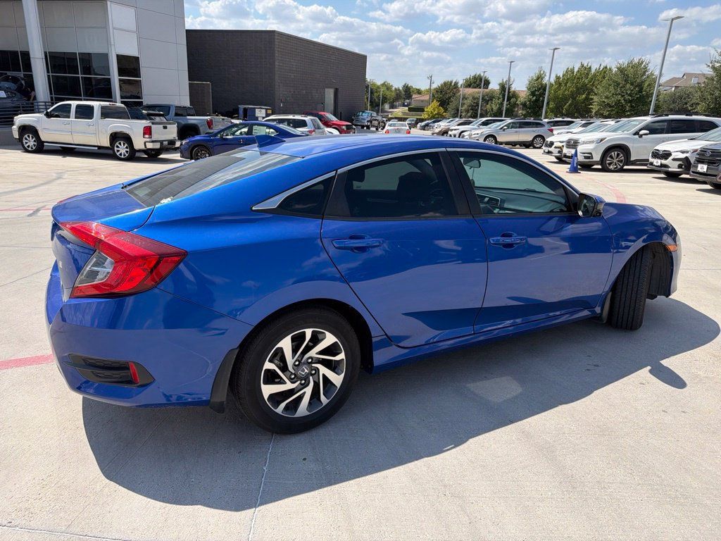 Used 2018 Honda Civic EX image 3