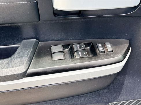 Used 2019 Toyota Tundra Limited w/ Limited Premium Package AWD/4WD image 18