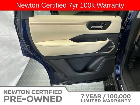Used 2025 Nissan Armada Platinum w/ Convenience Package RWD image 74