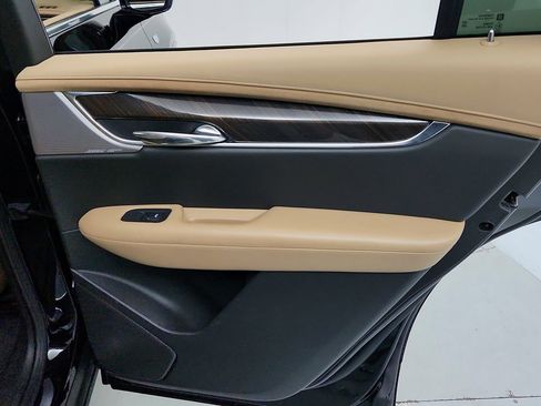 Used 2023 Cadillac XT6 Premium Luxury w/ Platinum Package FWD image 24