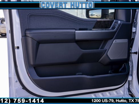 New 2026 Ford F250 Lariat w/ Black Appearance Package image 18