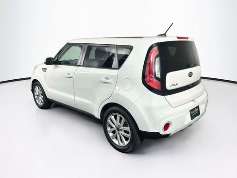 Used 2019 Kia Soul + FWD image 5