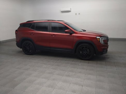 Used 2022 GMC Terrain SLE w/ Driver Convenience Package FWD image 11