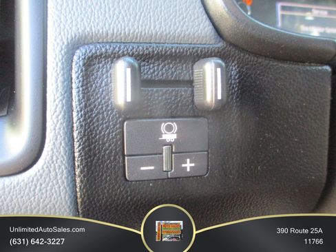 Used 2017 Chevrolet Colorado Z71 AWD/4WD image 14