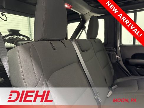 Certified 2021 Jeep Wrangler Unlimited Sahara w/ Cold Weather Group image 10